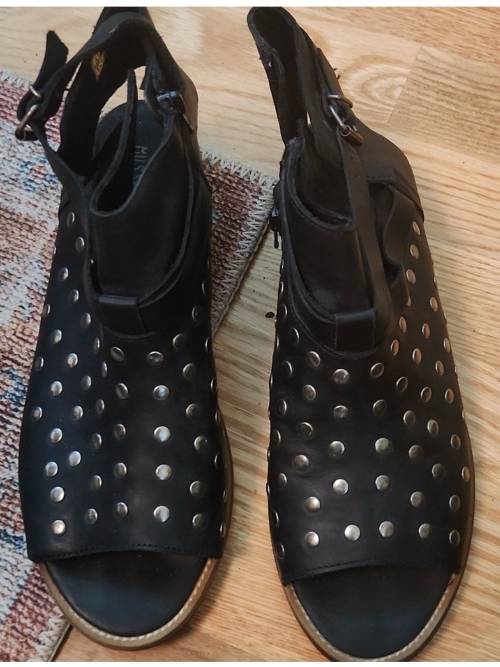 41 10 Anthro Musse & Cloud Silver Studs Leather ankle high peep toe flats shoes